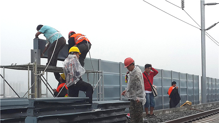非金屬鐵路聲屏障 非金屬鐵路聲屏障